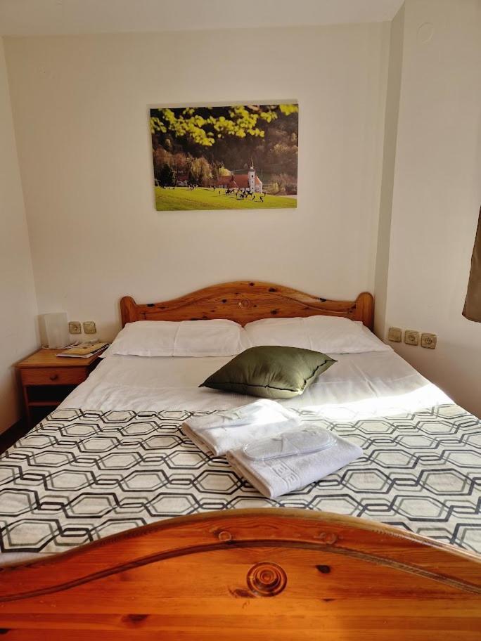Guesthouse Jelenov Greben Podcetrtek Esterno foto