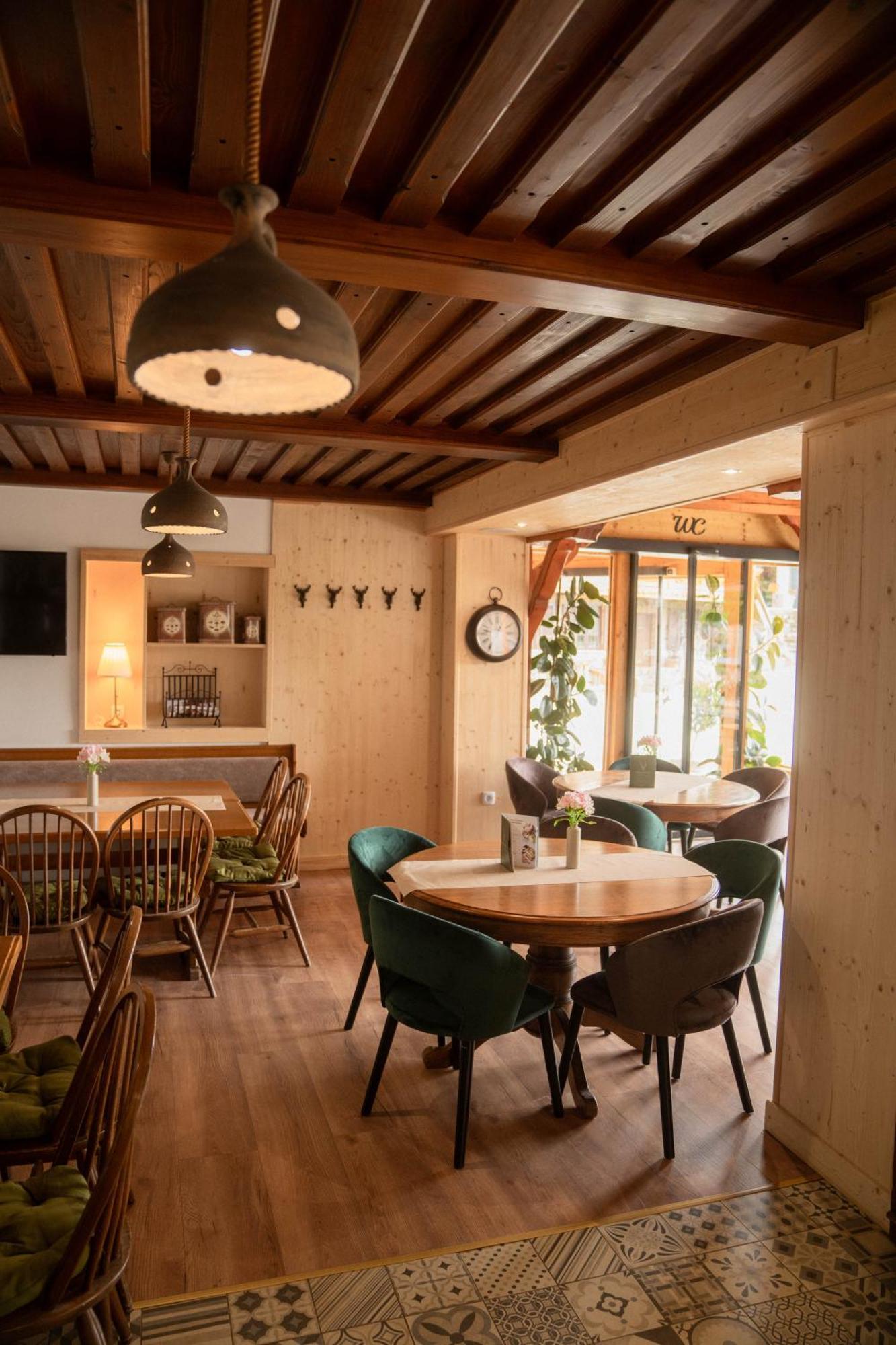 Guesthouse Jelenov Greben Podcetrtek Esterno foto