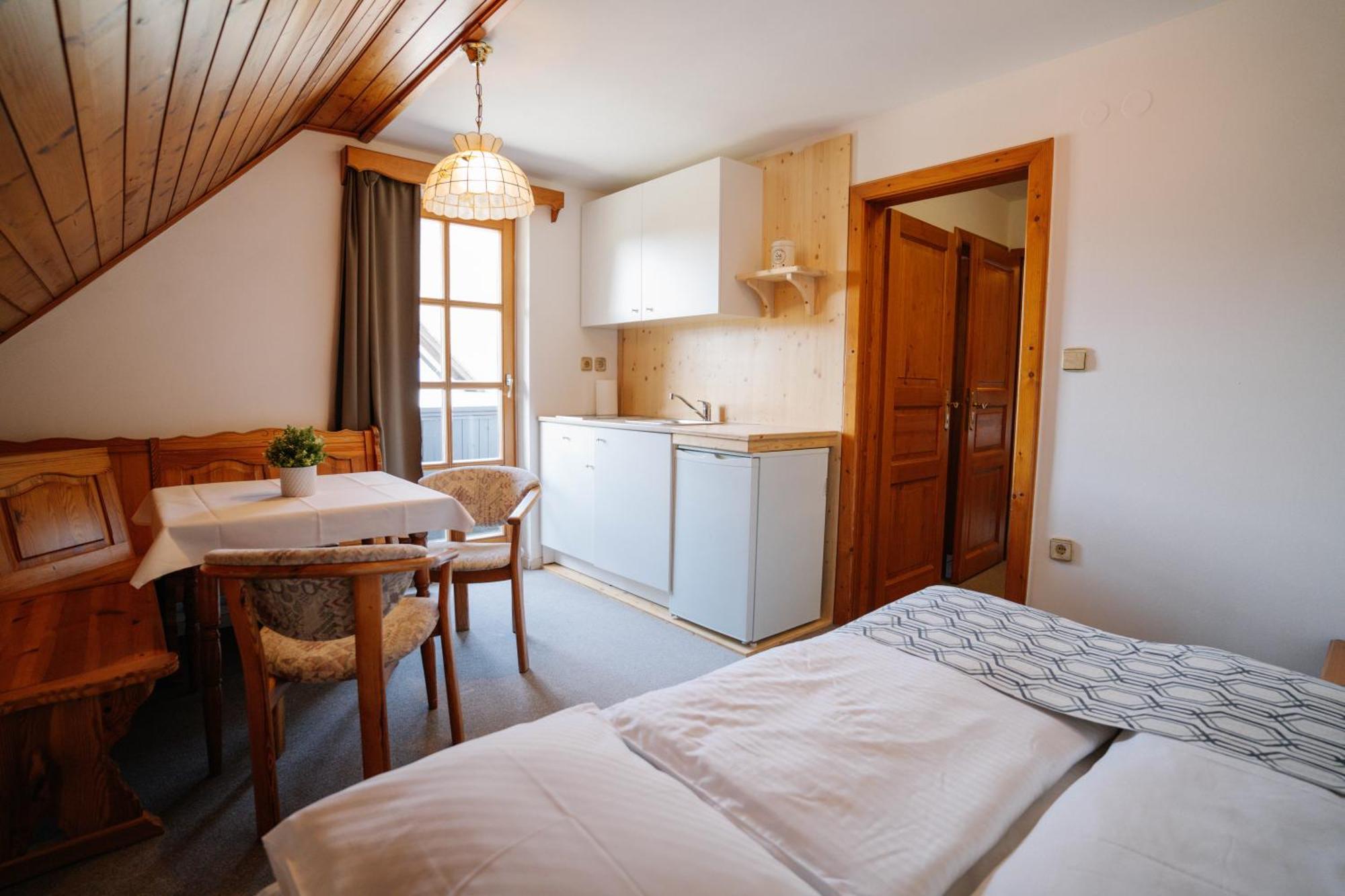 Guesthouse Jelenov Greben Podcetrtek Esterno foto