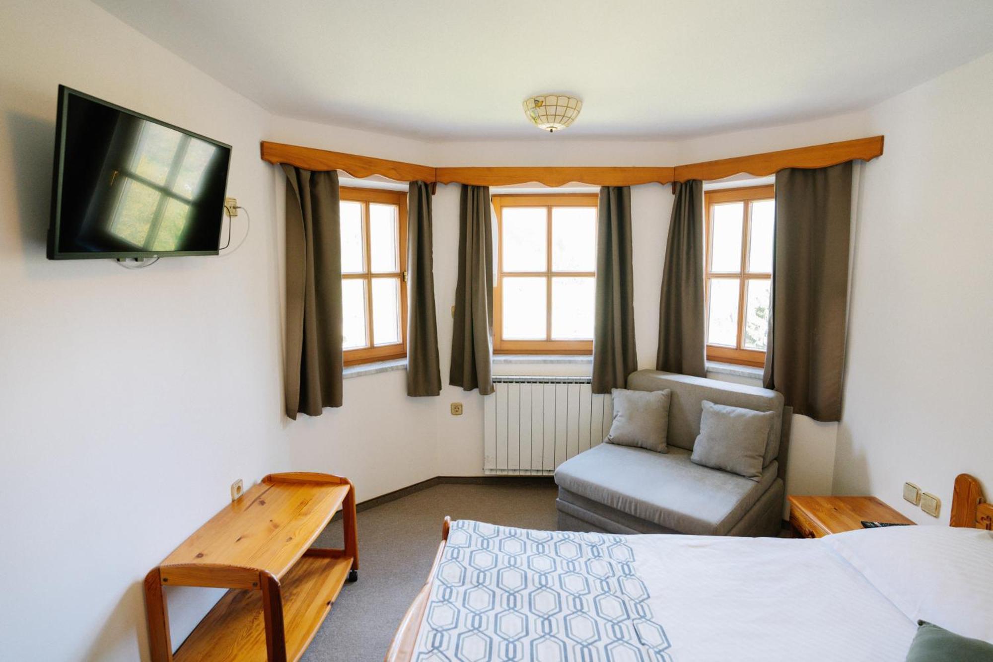 Guesthouse Jelenov Greben Podcetrtek Esterno foto
