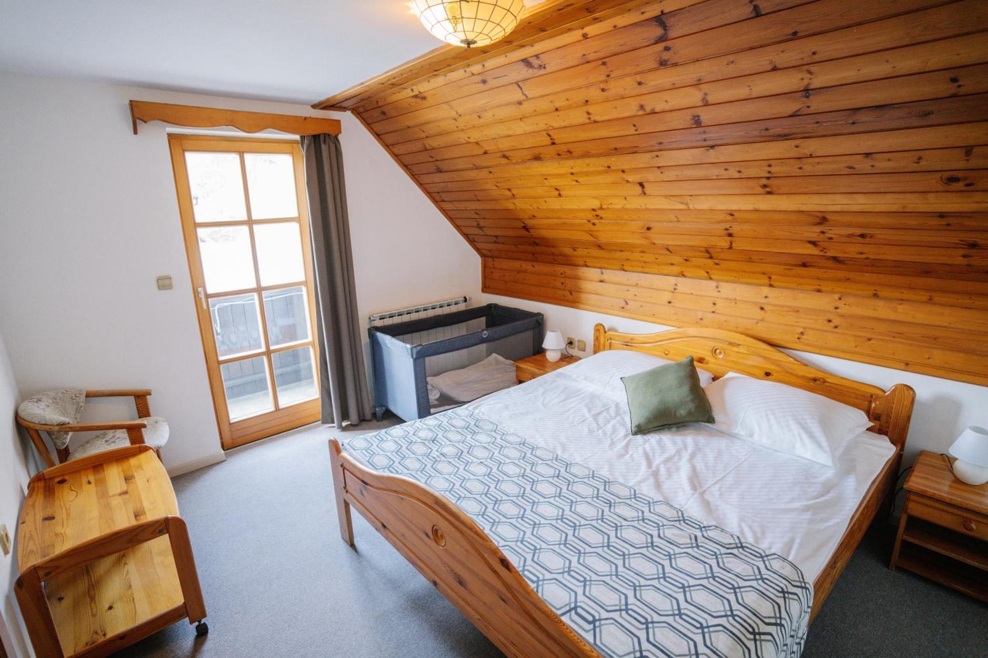Guesthouse Jelenov Greben Podcetrtek Esterno foto